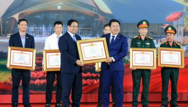 HHV nhận Bằng khen của Thủ tướng Chính phủ