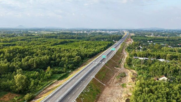 Cao tốc Quảng Ngãi – Hoài Nhơn hoàn thiện công tác vận hành, sẵn sàng phục vụ người dân về quê ăn Tết