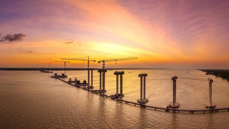 “Kiềng ba chân” giúp doanh nghiệp ngành xây dựng hạ tầng vượt biến động địa chính trị