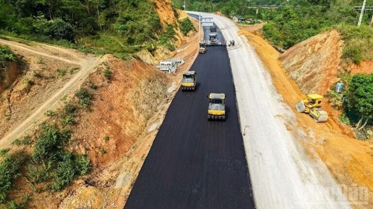 Tận dụng từng giờ phút, thi công hai tuyến cao tốc qua Cao Bằng, Lạng Sơn